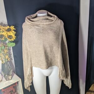 Women's Shawl NWT